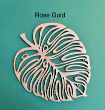 Load image into Gallery viewer, Wooden monstera leaf