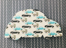 Load image into Gallery viewer, Fiver Friday 15cm wooden decor