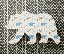 Load image into Gallery viewer, Fiver Friday 15cm wooden decor