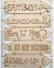 Load image into Gallery viewer, Wooden Gaming Direction sign