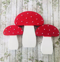 Load image into Gallery viewer, Fiver Friday 15cm wooden decor