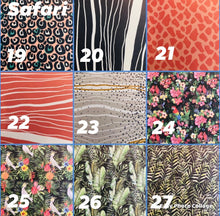 Load image into Gallery viewer, Wooden Door Name Circle Plaques