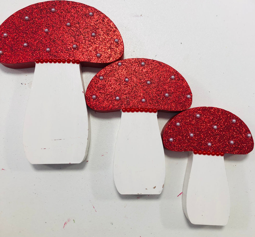 Ready to post set of 3 toadstools
