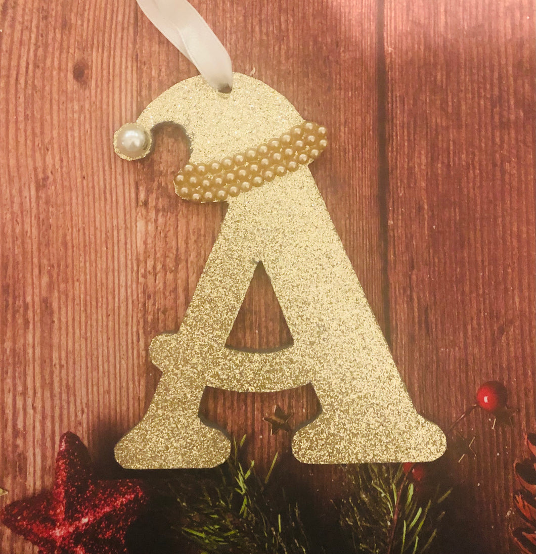 Fiver Friday pair of Wooden initial baubles